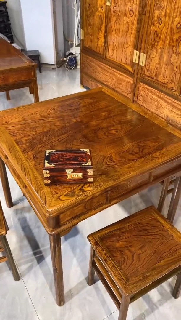 花梨木类释*罗汉床