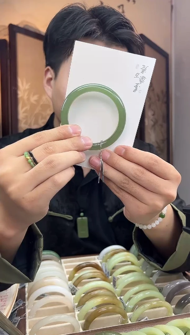 未镶嵌手镯和田玉58-59翠青