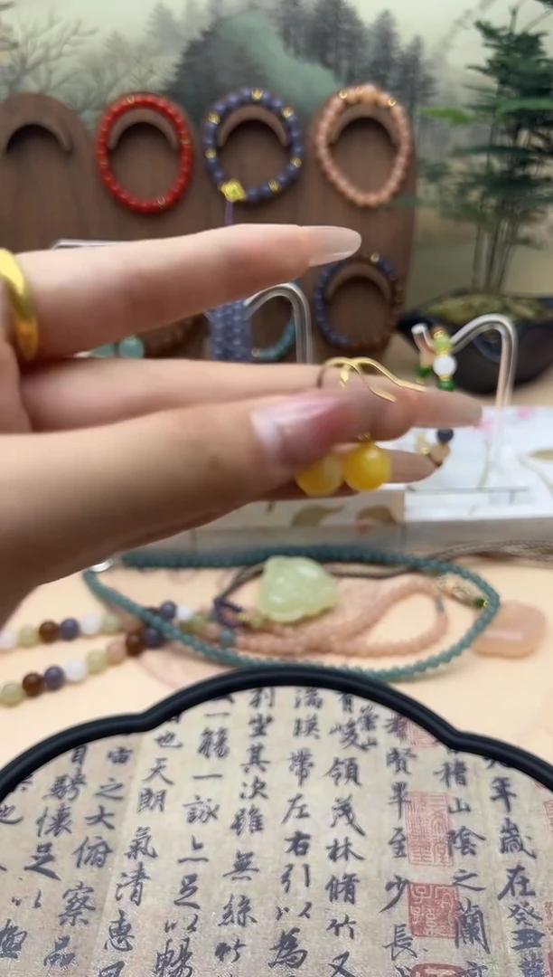 蜜蜡未镶嵌耳饰85