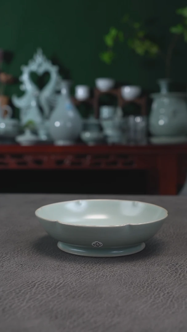 粉青釉92号葵口洗14.1二级品简包-二