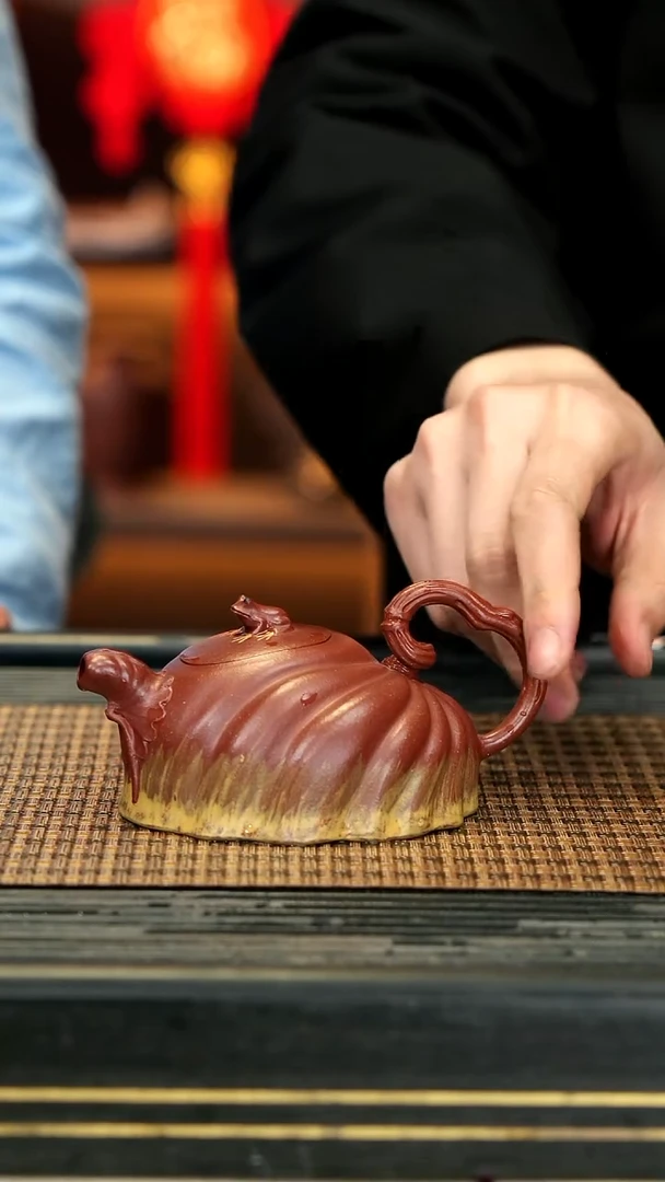【闪购商品】紫砂茶壶XS133荷叶青蛙 金降坡
