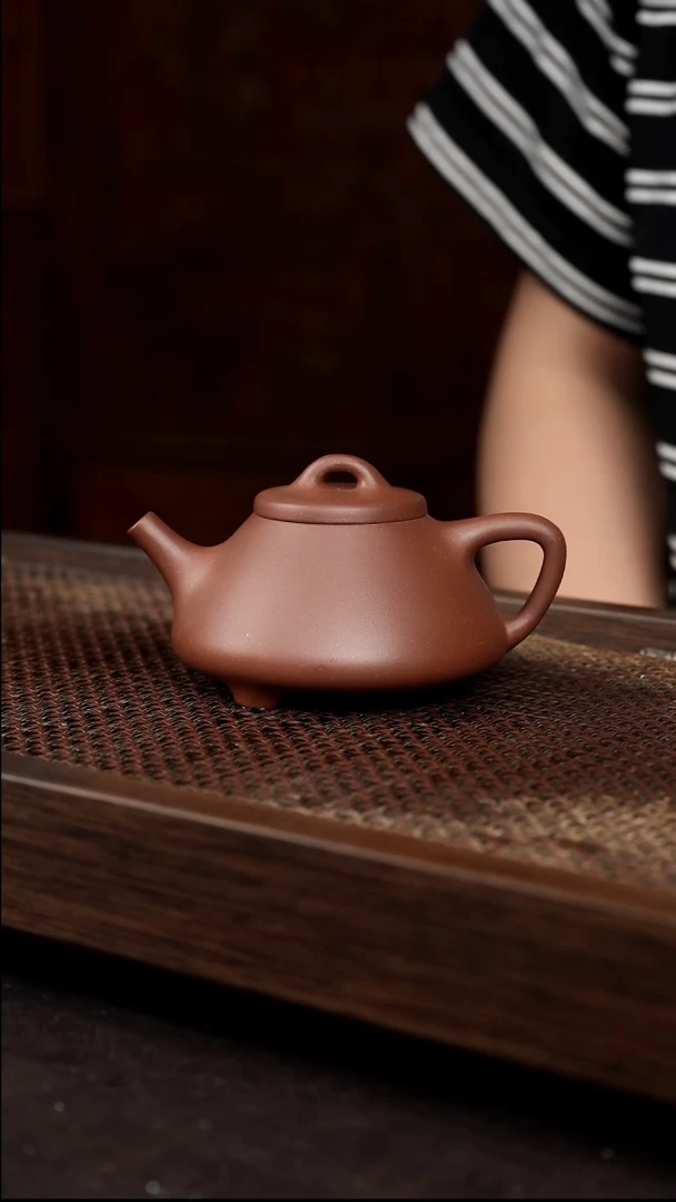 茶壶紫砂底槽清子冶