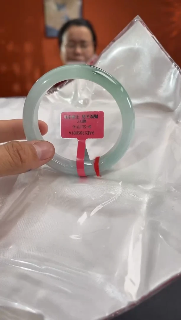 未镶嵌手镯翡翠56