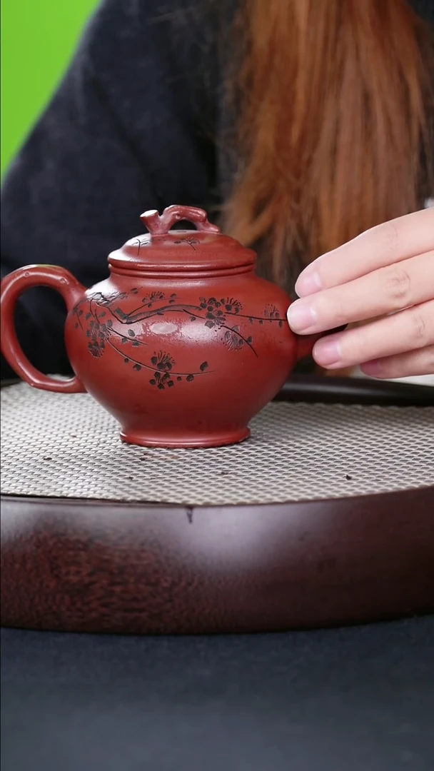 茶壶紫砂宜兴紫砂壶梅报春