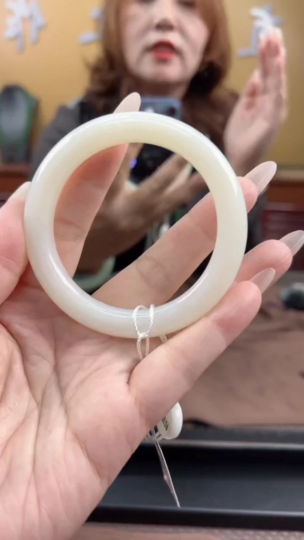 颈饰未镶嵌和田玉手镯59