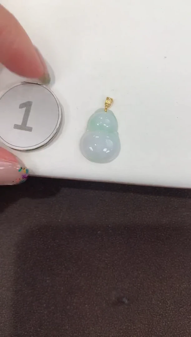 颈饰18K金镶嵌翡翠天然缅甸A货翡翠