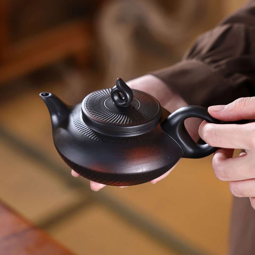 云南建水紫陶跳刀纯手工茶壶复古泡茶壶功夫茶具家用虚扁茶壶