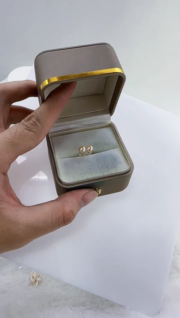 18K金镶嵌海水珍珠DA羽皇金耳饰5-6 y221