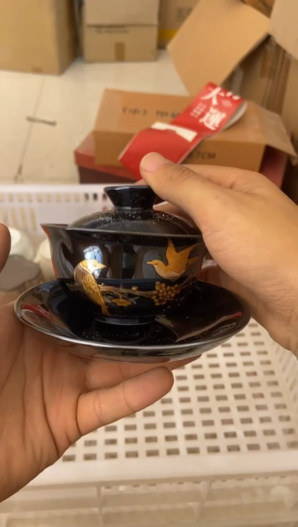 无运费险有瑕疵的摄影的产品有使用过的痕迹有点脏介意勿拍