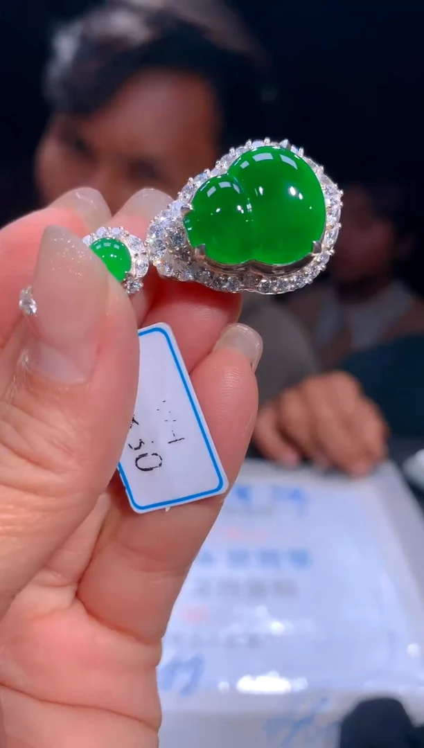 【闪购商品】定制翡翠未镶嵌78-多样性发货（发其一） 