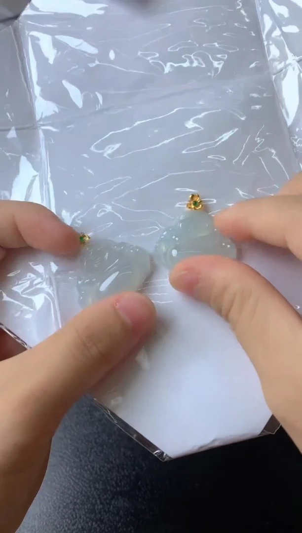 吊坠(不含链)18K金镶嵌翡翠吊坠