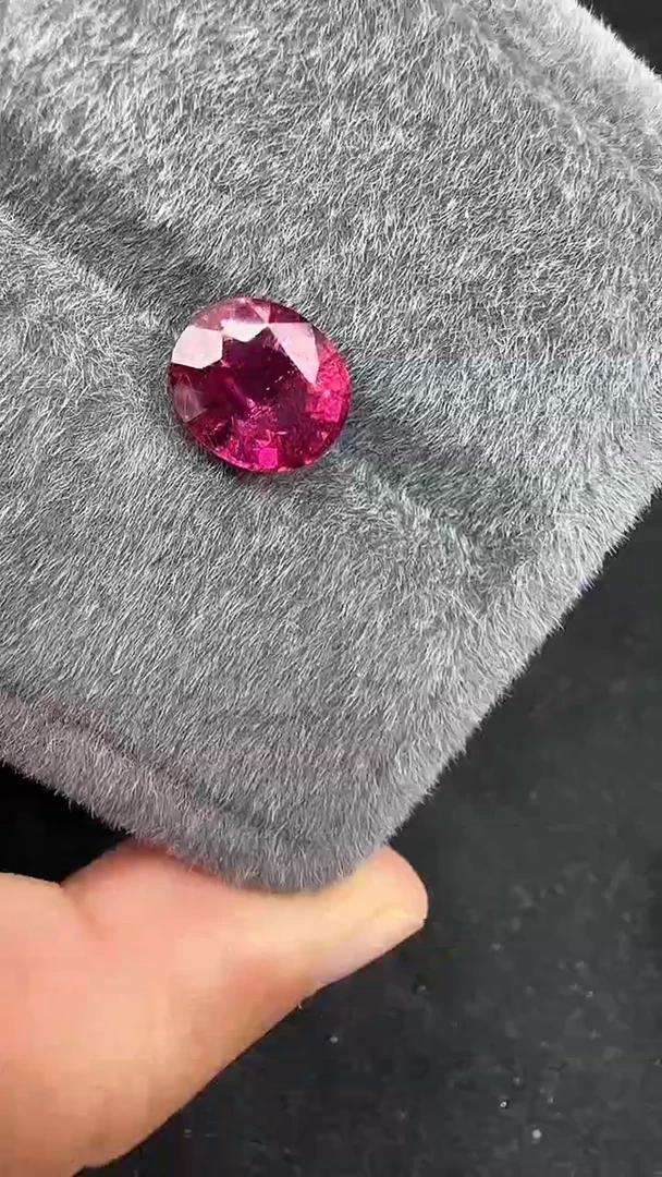 定制碧玺定制未镶嵌天然卢比来3.38克拉