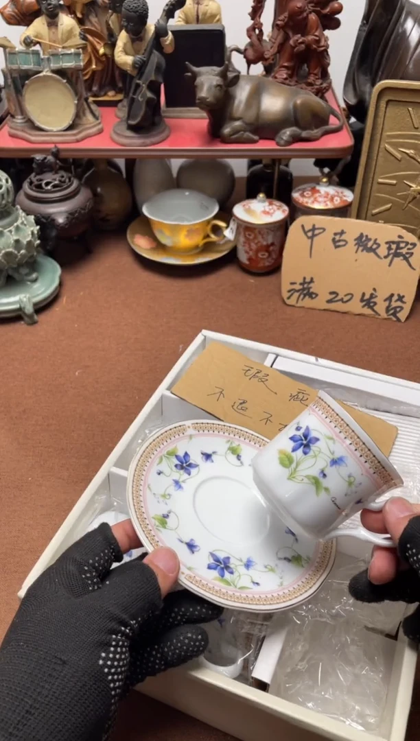 279中古商品默认微霞华伦天奴