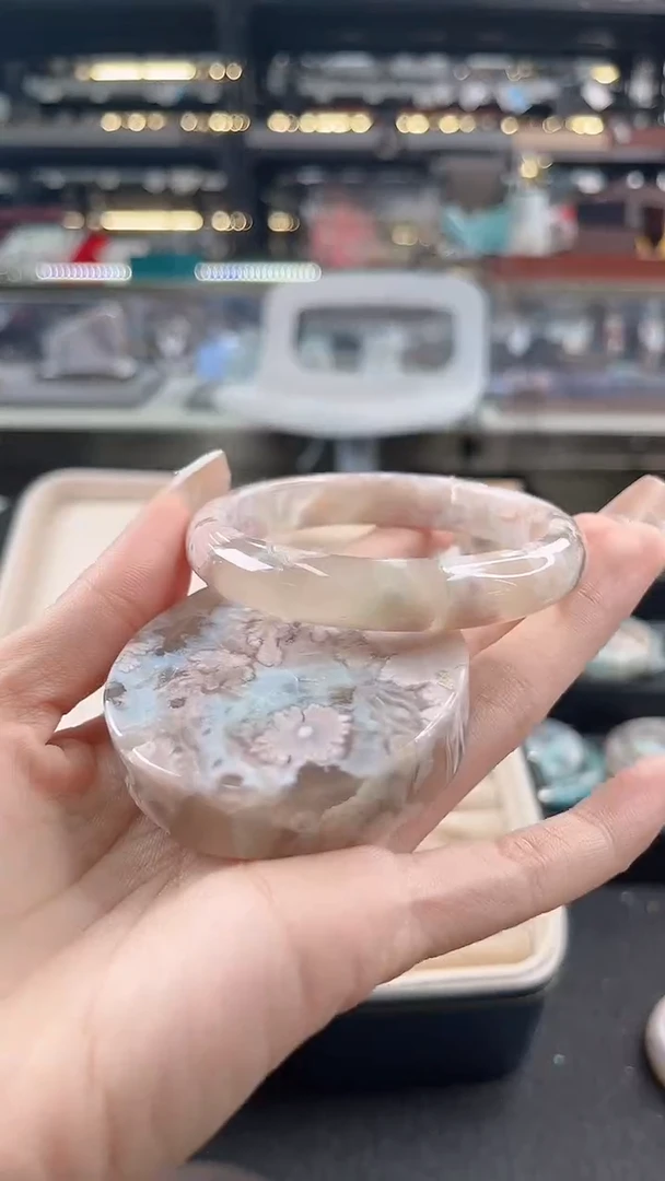 未镶嵌手镯石英质玉60圈口 （赠品镯心）366414