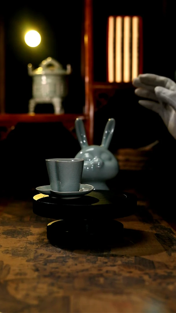 【闪购商品】原矿青绿釉心形茶盏