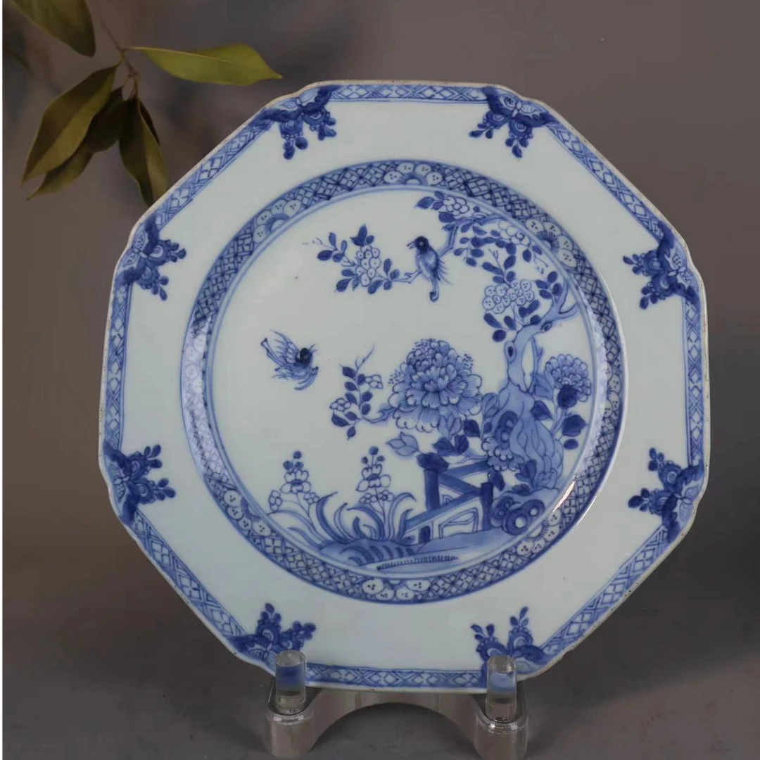 15:清乾隆青花庭院富贵牡丹花鸟八方盘