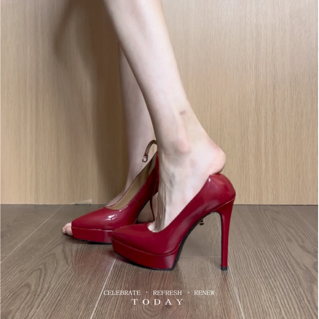 9293真皮防水台细跟单鞋气质尖头旗袍走秀性感高跟鞋漆皮12CM红色