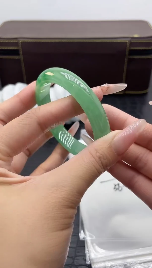 35手镯所见即所得拍啥发啥