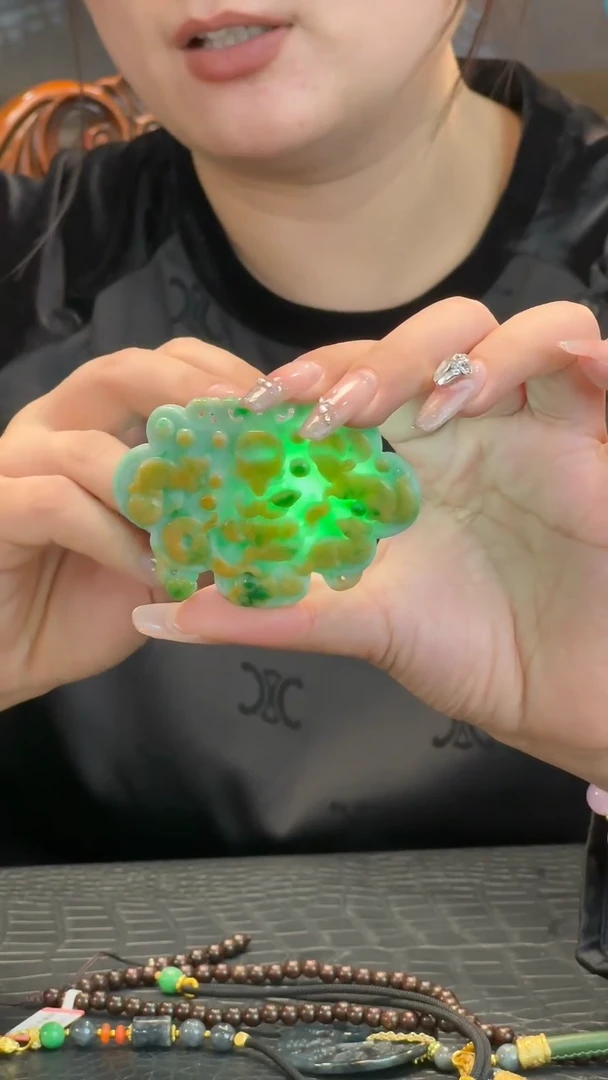 【闪购商品】翡翠颈饰未镶嵌颈饰带编