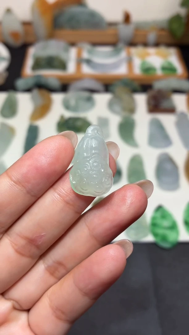 未镶嵌定制翡翠小莲蓬