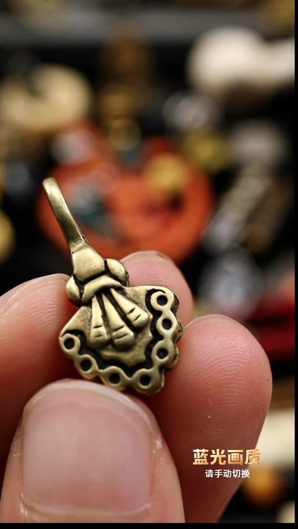 黄利马铜老卡子。