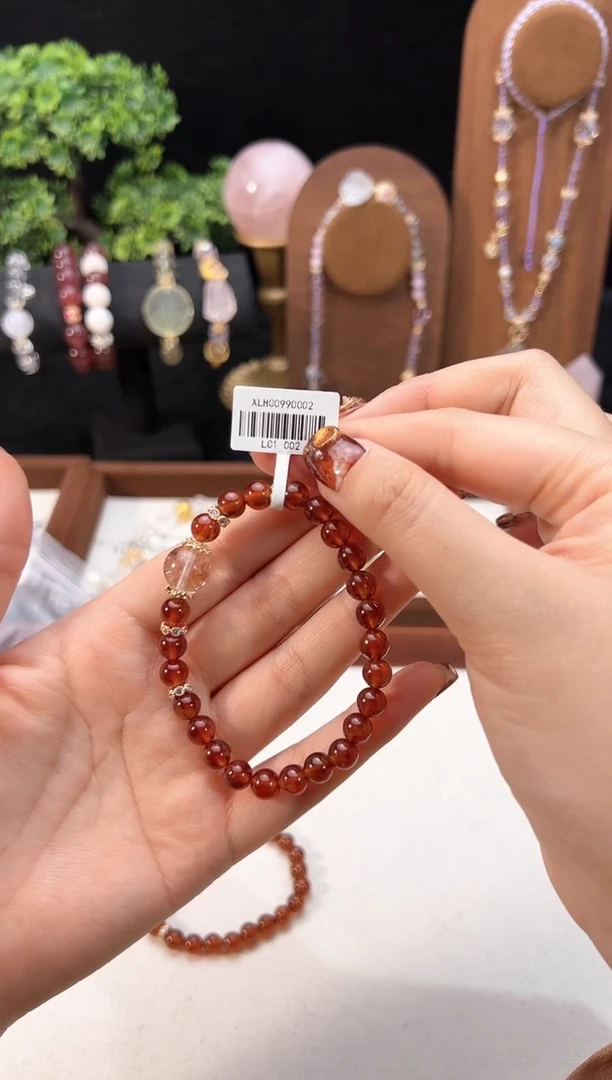 【闪购商品】石榴石手链未镶嵌颜色微差多样性发货发其一