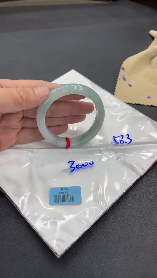 未镶嵌手镯翡翠@**?翡翠手镯