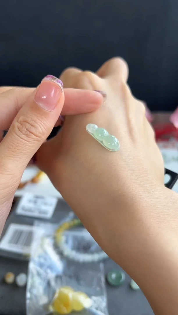 颈饰未镶嵌翡翠823号
