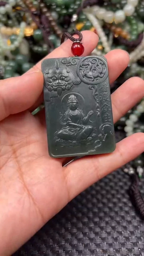 和田玉未镶嵌颈饰1