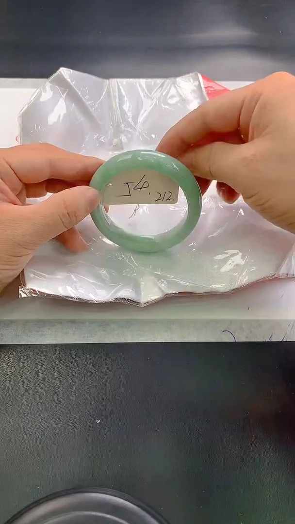 未镶嵌手镯翡翠212