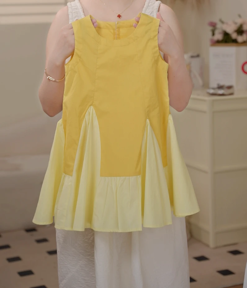 2025夏季新款女童无袖连衣裙韩版可爱潮范公主裙2556A