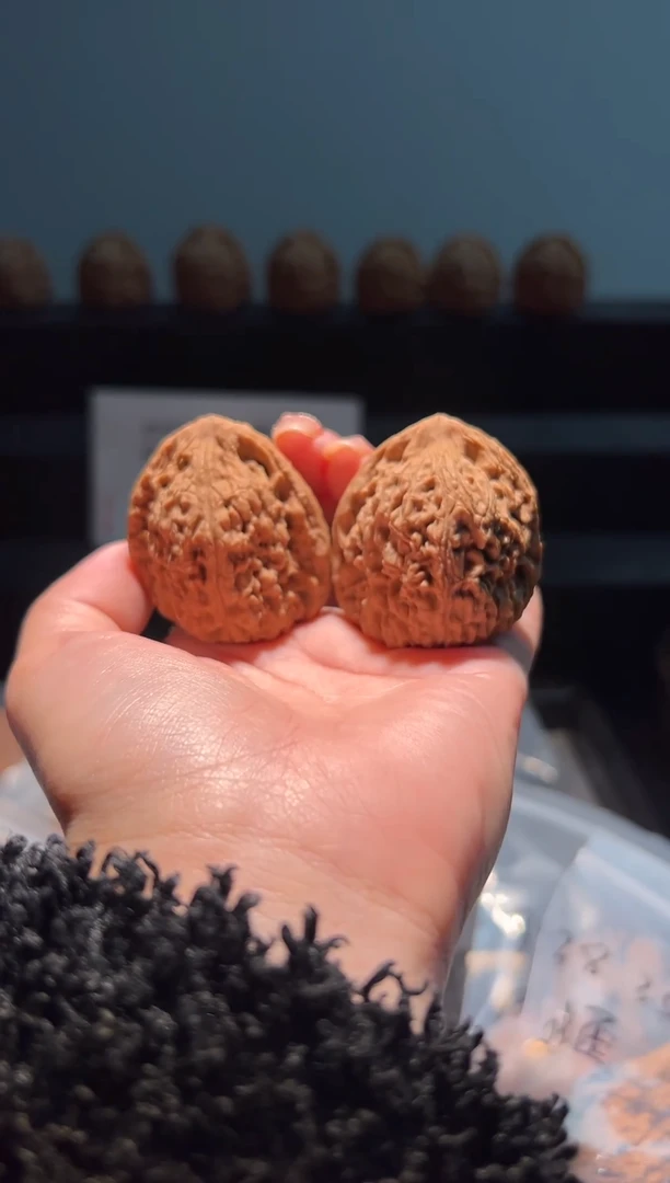 吊坠文玩核桃L****?78福利对南疆石