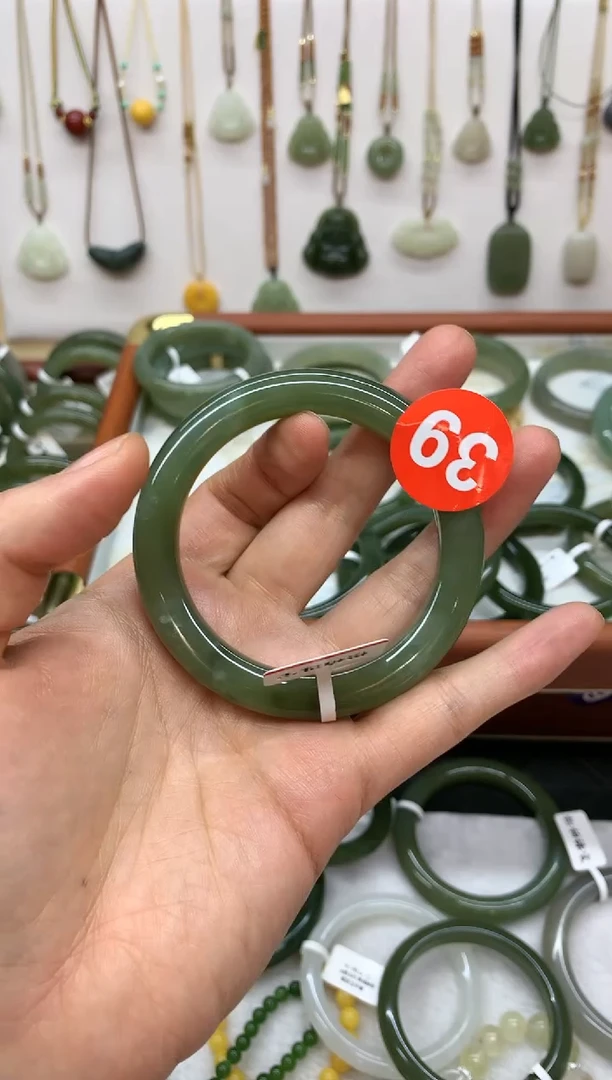 未镶嵌手镯和田玉嗯*手镯3