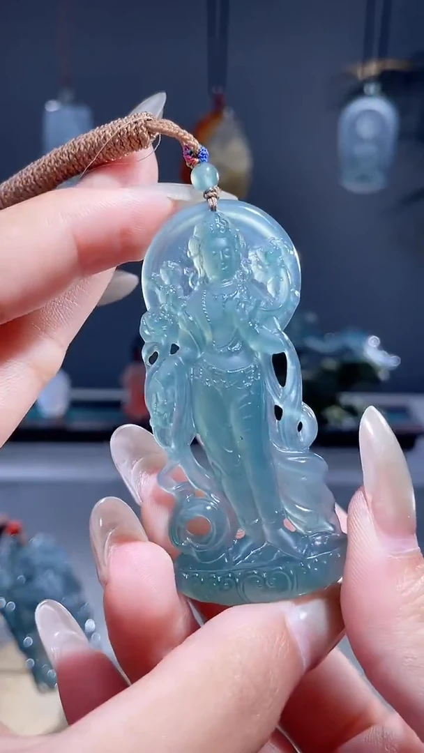 颈饰未镶嵌翡翠站观音