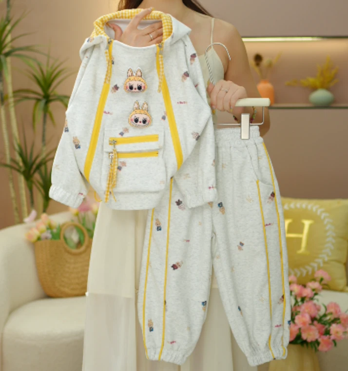 逗小铺【七尚】早秋款女童洋气双拉链时尚连帽运动休闲春秋外套Q050
