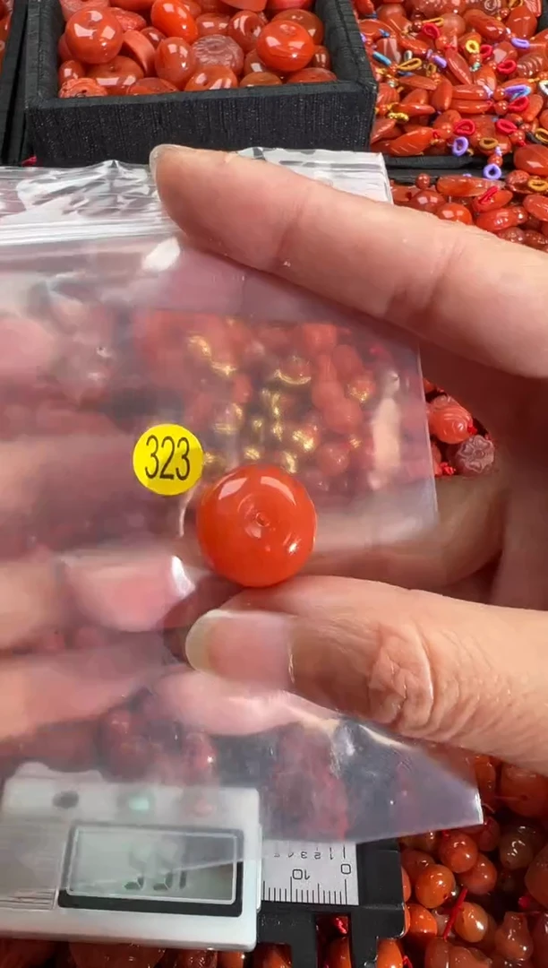 【闪购商品】南红玛瑙颈饰未镶嵌1