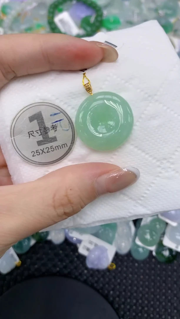 颈饰18K金镶嵌翡翠1111111