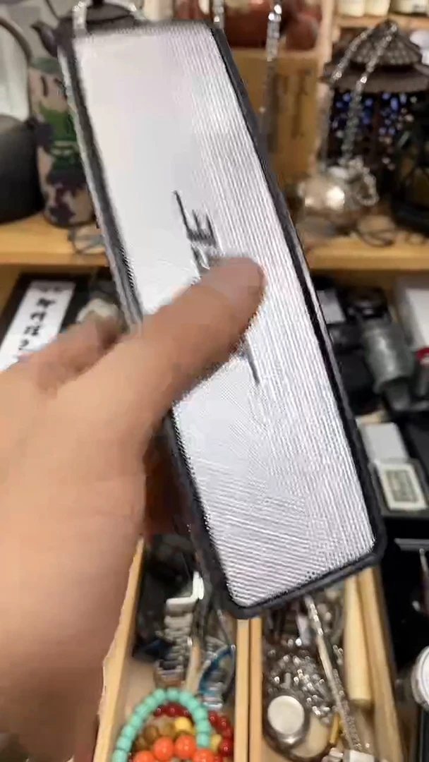瓷片闪购商品  如图所示