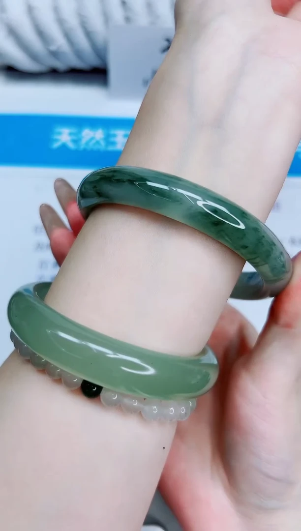 未镶嵌手镯石英质玉308/62