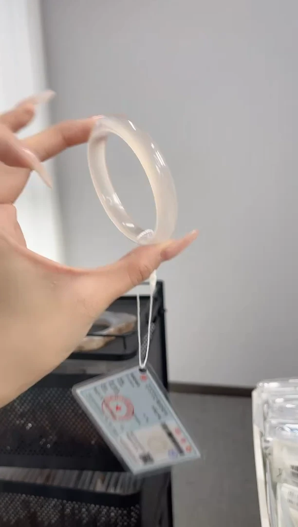 【闪购商品】玛瑙/玉髓手镯未镶嵌58-59圈