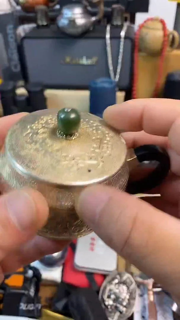 瓷片闪购商品，如图所示