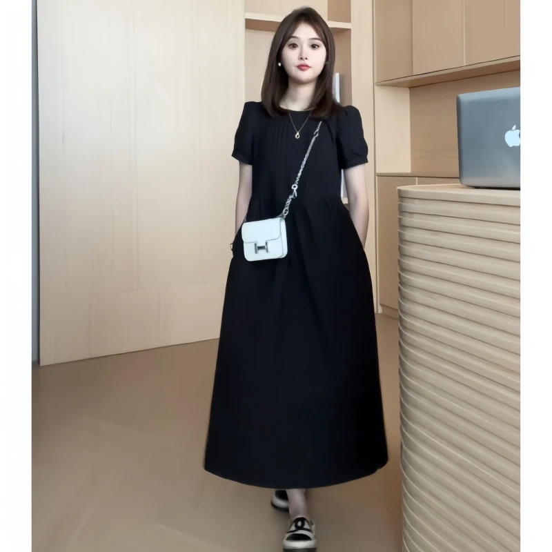 秋时尚百搭薄款法式圆领赫本风小黑裙连衣裙时尚显瘦休闲短袖长裙