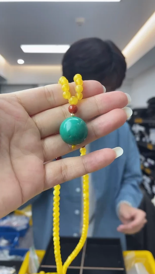 【闪购商品】蜜蜡裸石未镶嵌多样性一件发货