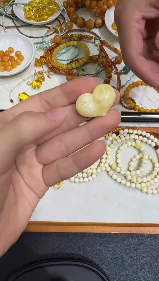 未镶嵌颈饰琥珀X0813-1195-115