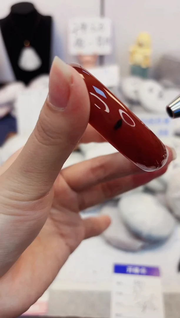 【闪购商品】石英质玉手镯未镶嵌61-玛瑙54圈口