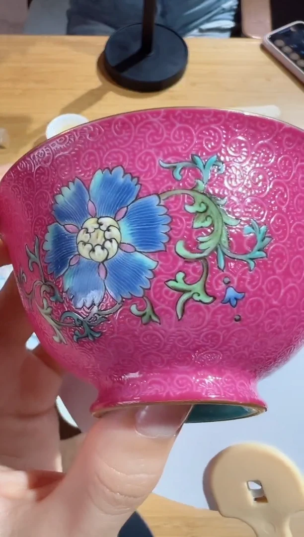 胭脂红扒花折枝花卉单杯