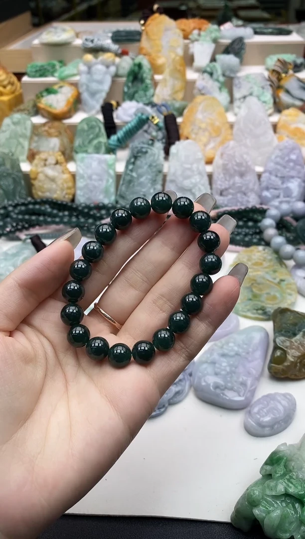 颈饰未镶嵌翡翠1