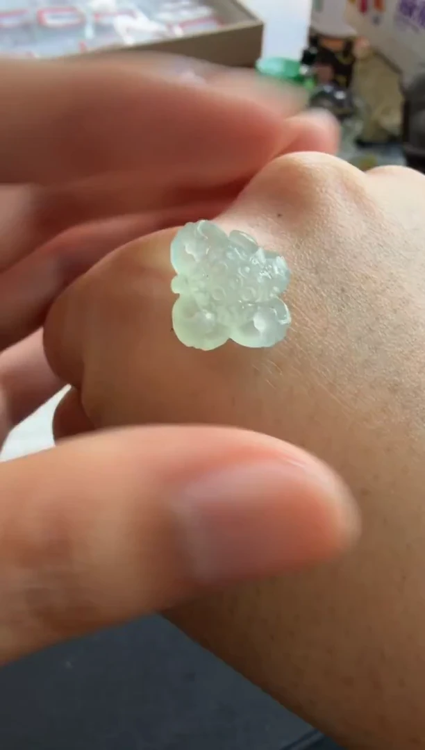 未镶嵌定制翡翠莲花