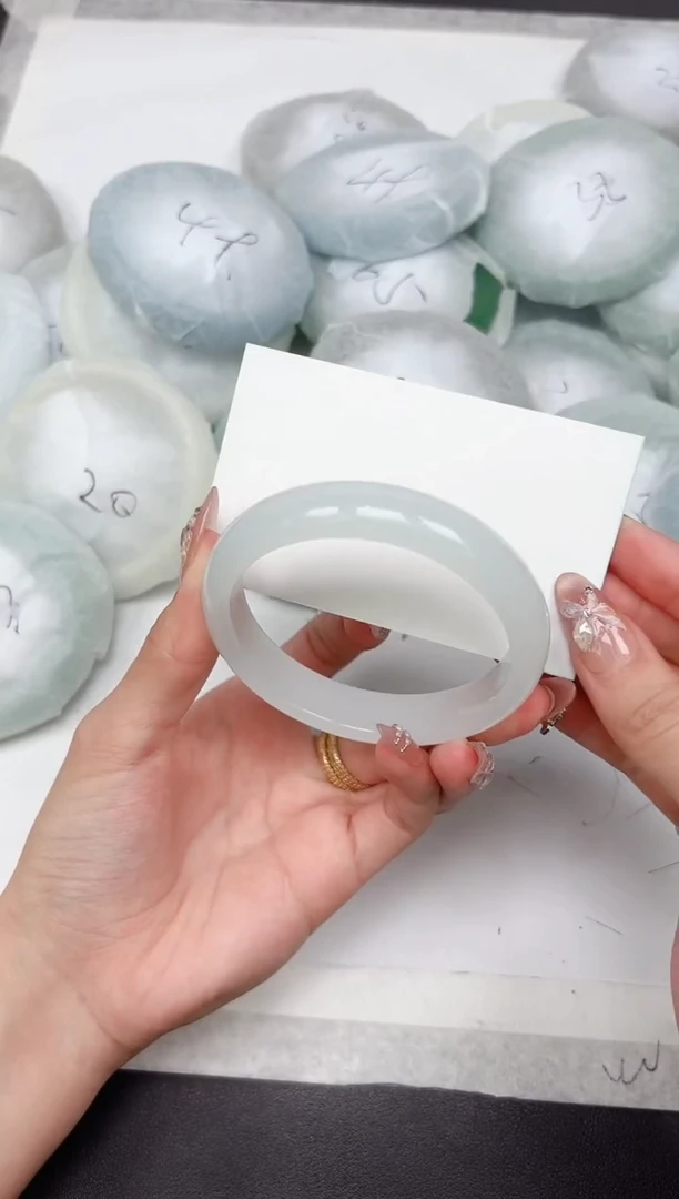 石英质玉手镯未镶嵌326-58.4