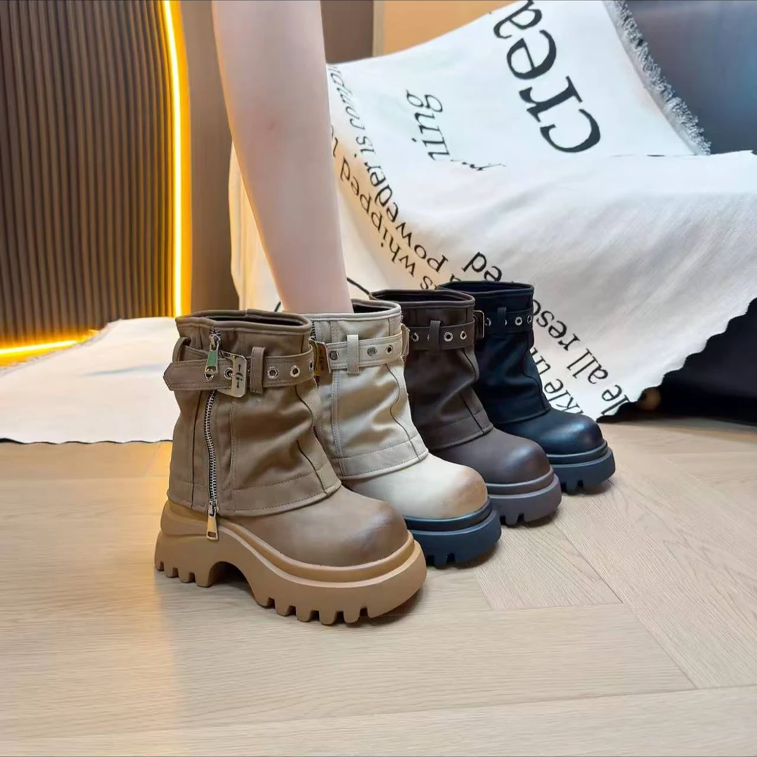2025秋冬新款马丁靴女时尚百搭厚底爆款女鞋复古短靴女